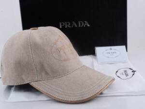 Boné Prada