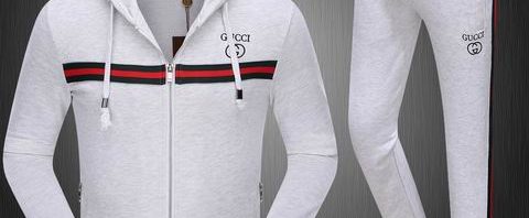 Conjunto de Agasalho Branco com Capuz Gucci