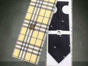 Gravata Burberry