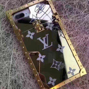 Louis Vuitton Eye-Trunk Capas Iphone