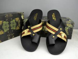 Sandália de couro Gucci