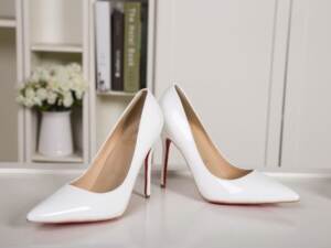 Sapato Alto Branco Christian Louboutin 12cm.
