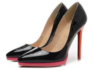 Sapato meia pata Christian Louboutin 12cm.