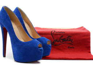 Sapato meia pata Christian Louboutin 14cm.