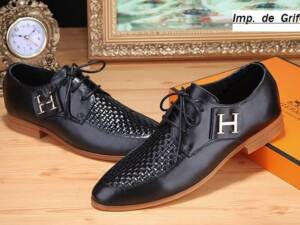 Sapatos de Couro Hermes