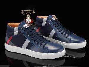 Tênis Cano Alto Azul Burberry