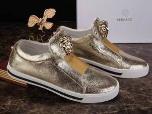Tênis Dourado Couro Versace