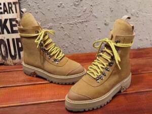 Tênis bota camurça Off White