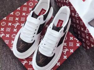 Tênis couro Louis Vuitton x Supreme
