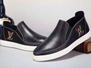 Tênis de Couro Louis Vuitton
