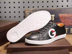 Tênis masc. de couro Gucci