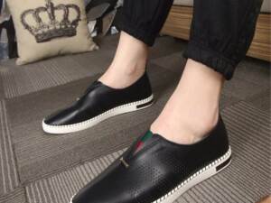 Tênis masc. de couro Gucci