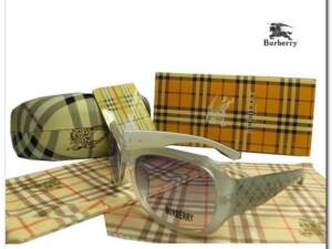 Óculos de Sol Fem. Burberry 135FR